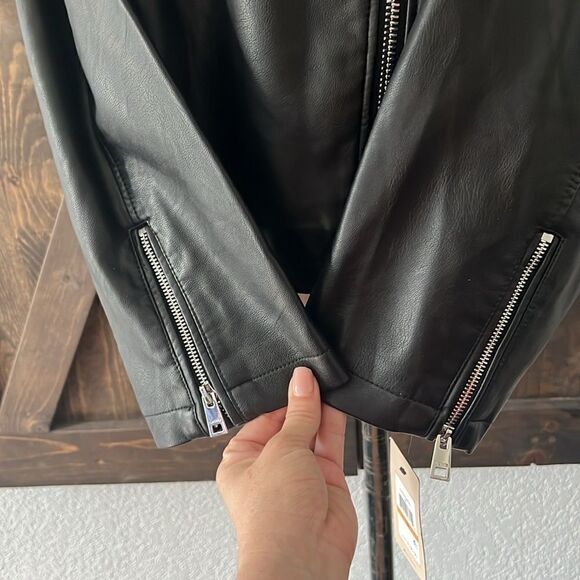 NWT Levi's  Faux Leather Belted Motorcycle Jacket - Black - Picture 7 of 16